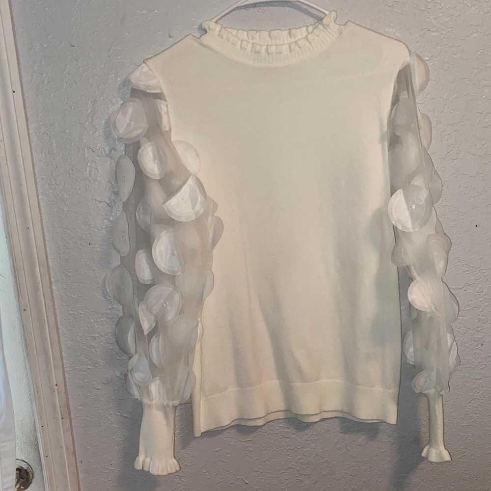 Sioni White Textured Sleeve Blouse